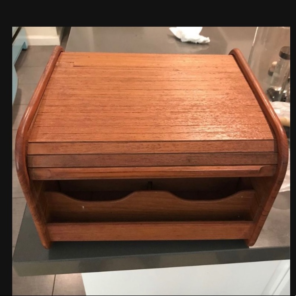 Teak organizer